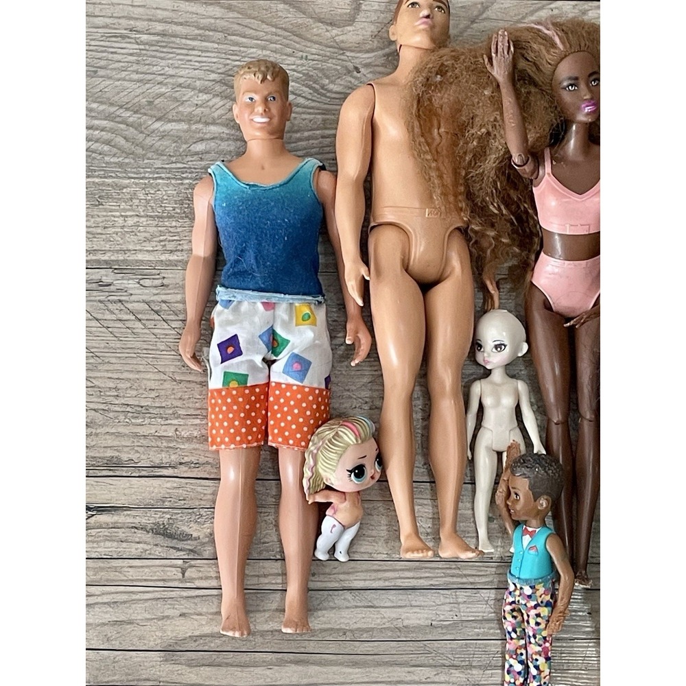 Misc Doll Lot Boy And Girl Dolls Barbie - Picture 2 of 4